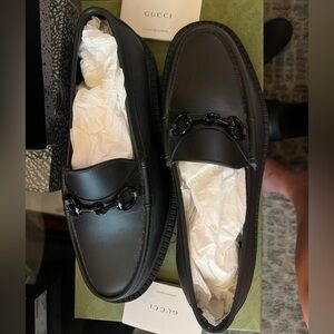 Gucci rubber horse bit loafer